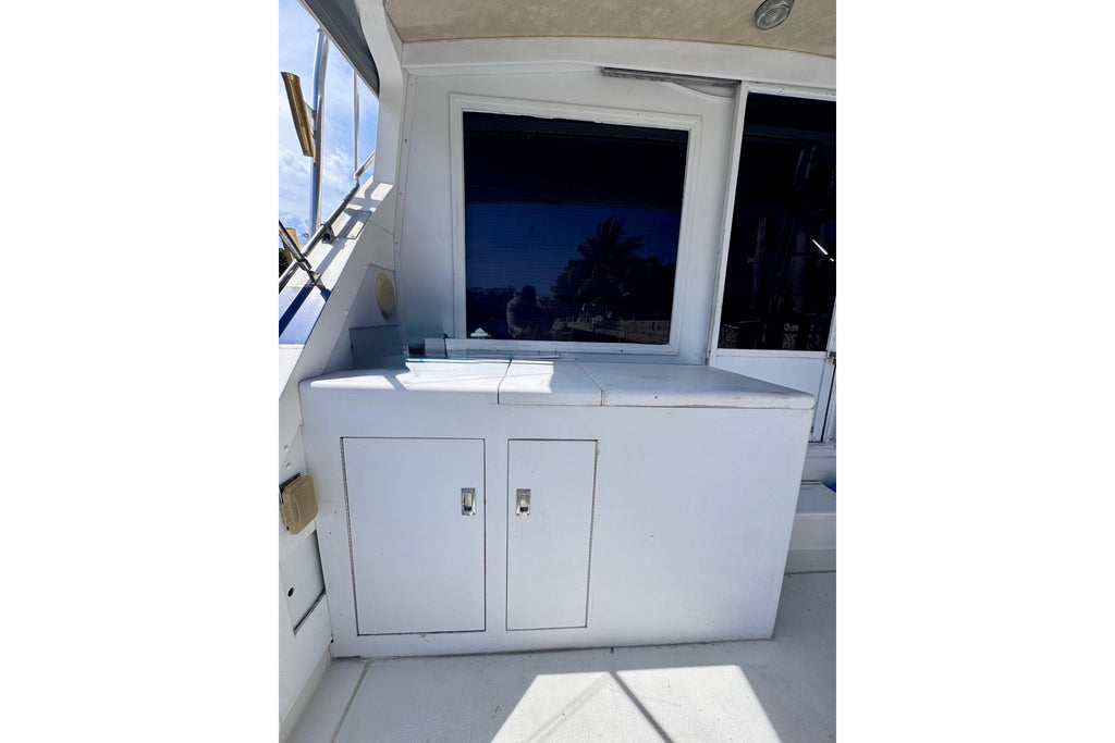 1986 Bertram 46III Convertible — Twin Detroit 8V92TA Diesels, Coral Gables