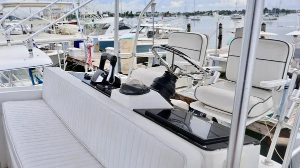 1994 Luhrs 32 Convertible — Twin Suzuki 350s, Miami