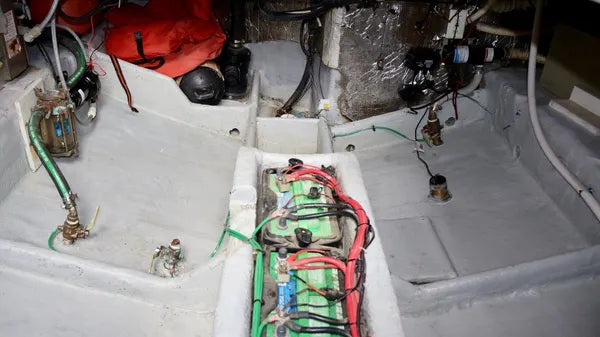 1994 Luhrs 32 Convertible — Twin Suzuki 350s, Miami
