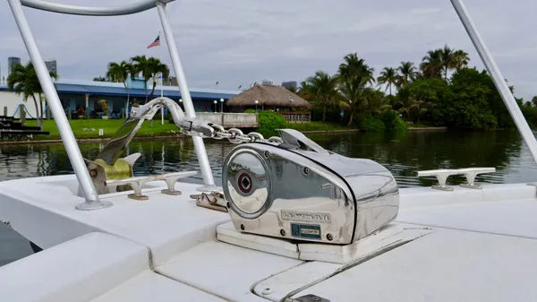1994 Luhrs 32 Convertible — Twin Suzuki 350s, Miami