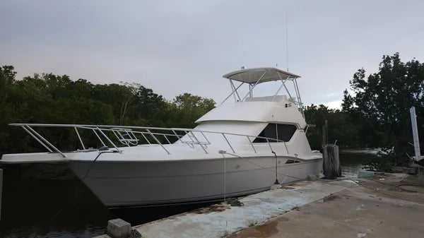 1995 Hatteras 39 Convertible — Rebuilt Detroit Diesels, Marathon