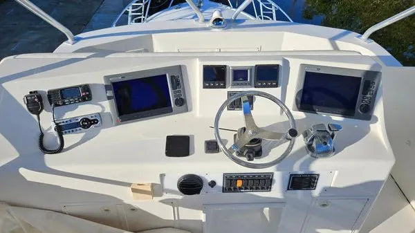 1995 Hatteras 39 Convertible — Rebuilt Detroit Diesels, Marathon