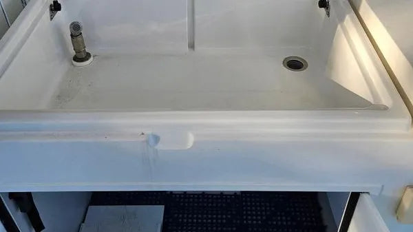 1995 Hatteras 39 Convertible — Rebuilt Detroit Diesels, Marathon