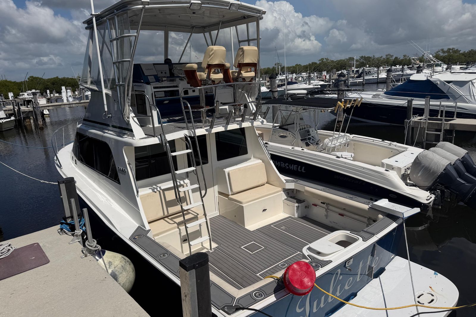 2000 Cabo 35 Flybridge
