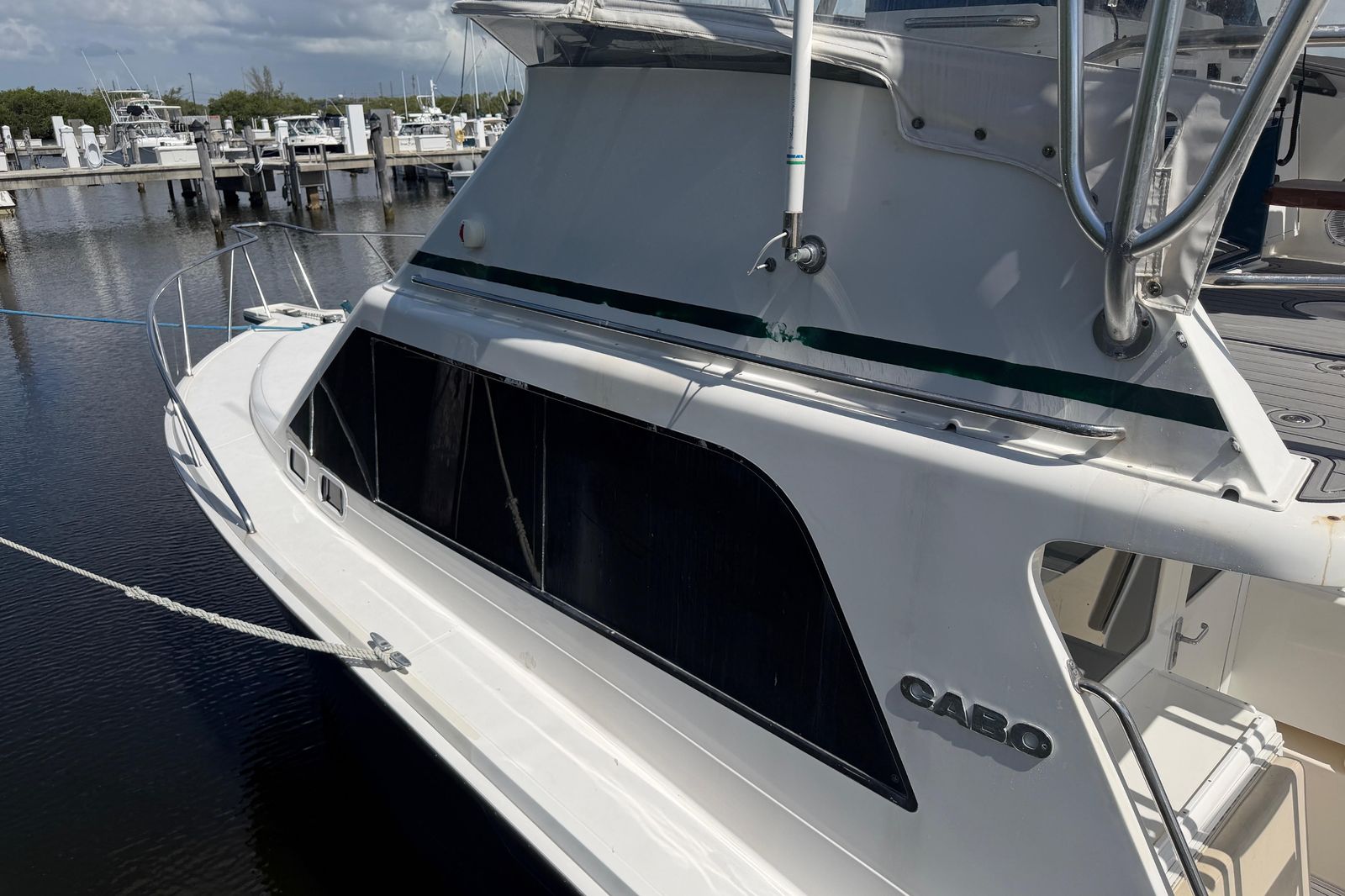 2000 Cabo 35 Flybridge