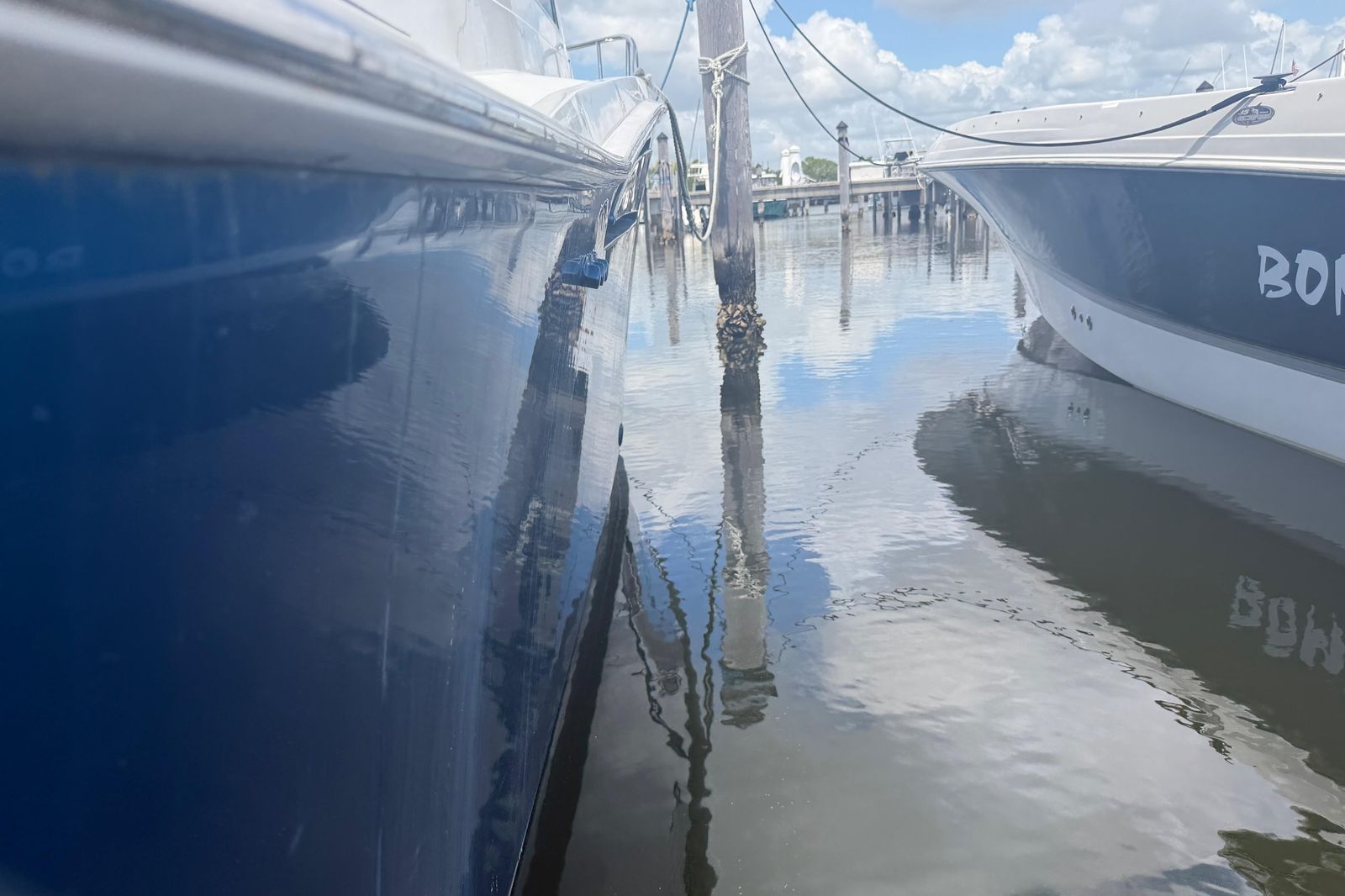 2000 Cabo 35 Flybridge