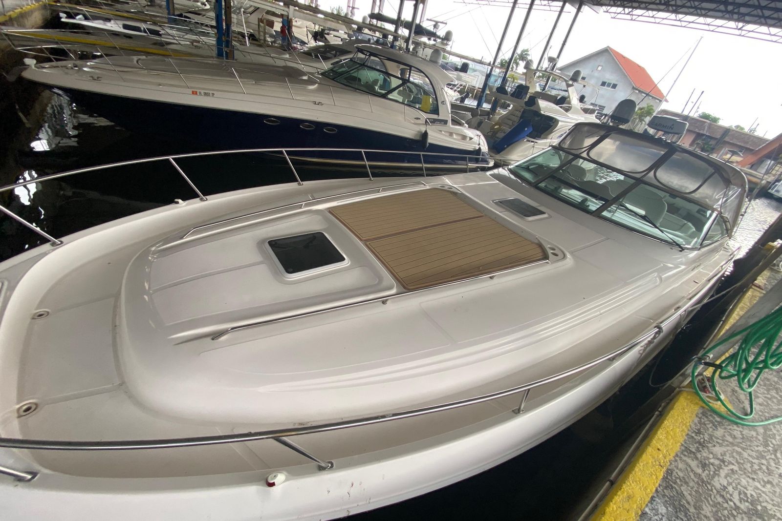 2000 Sea Ray 460 Express Cruiser
