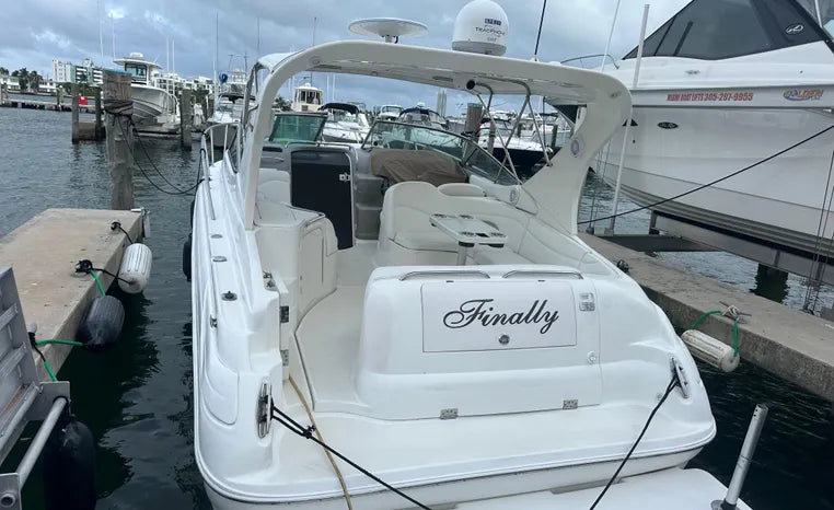2001 Wellcraft 3300 Martinique