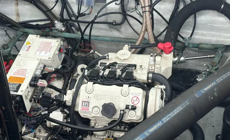 2001 Wellcraft 3300 Martinique