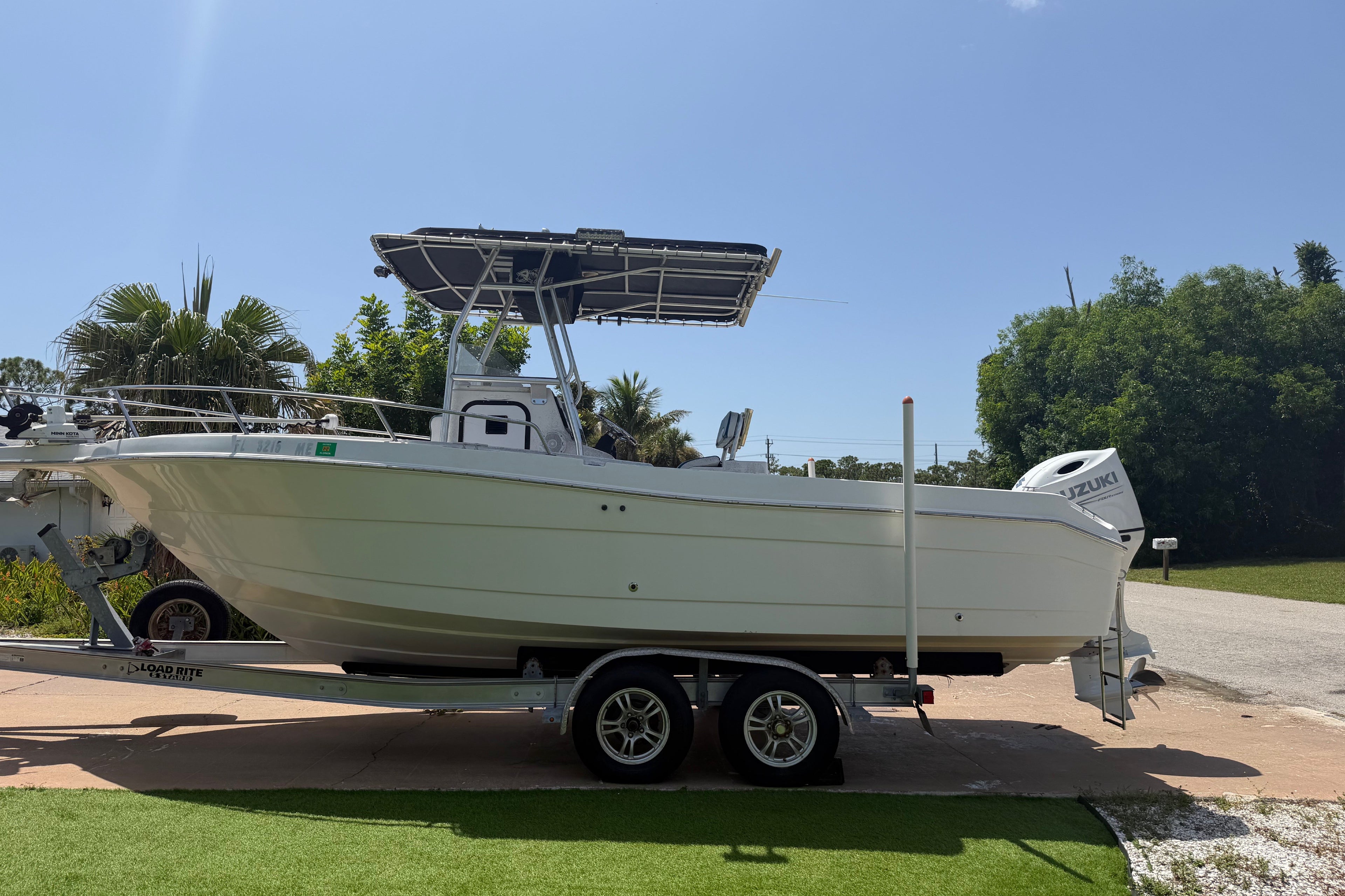 2003 Robalo R230 Center Console