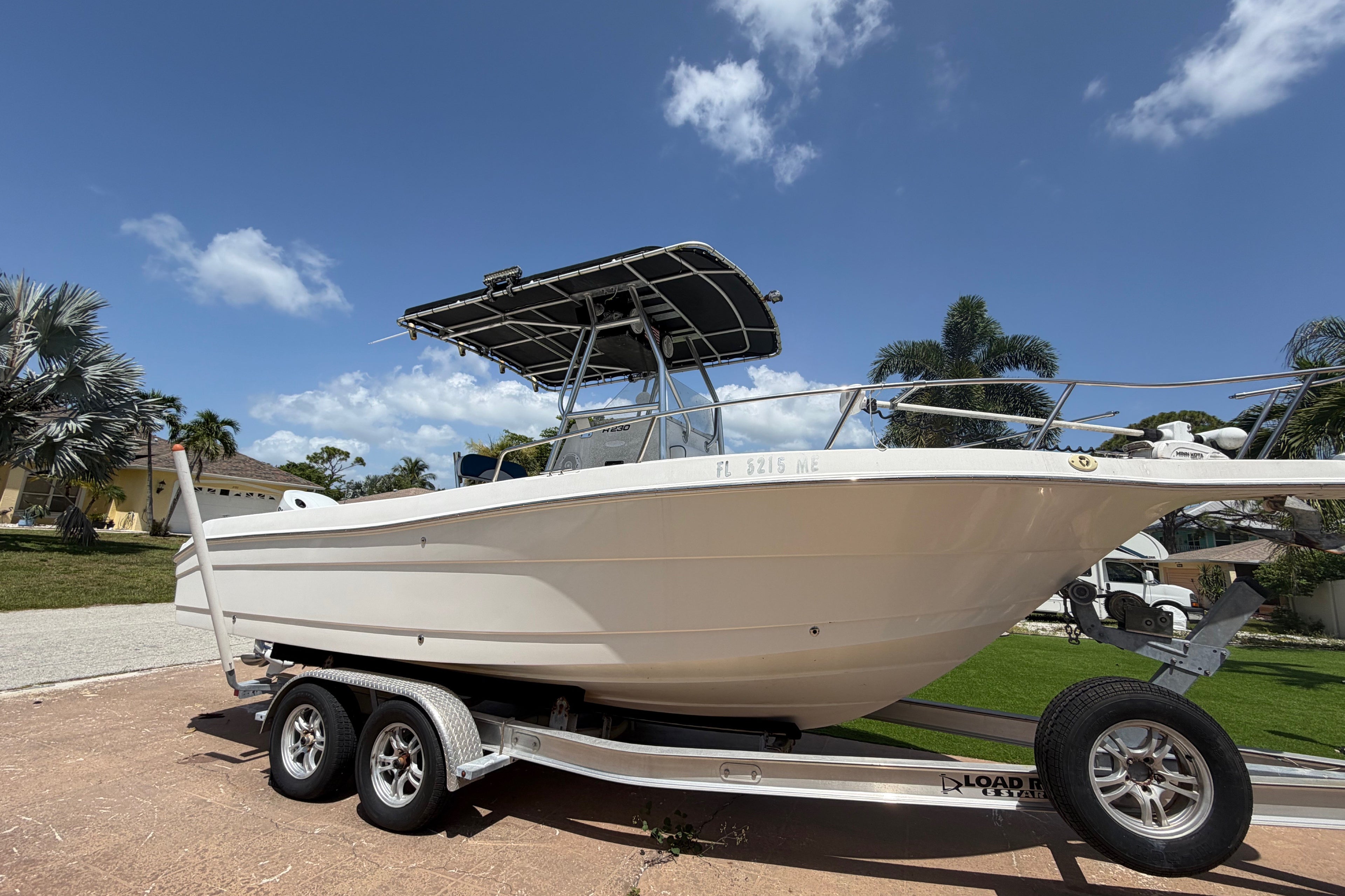 2003 Robalo R230 Center Console