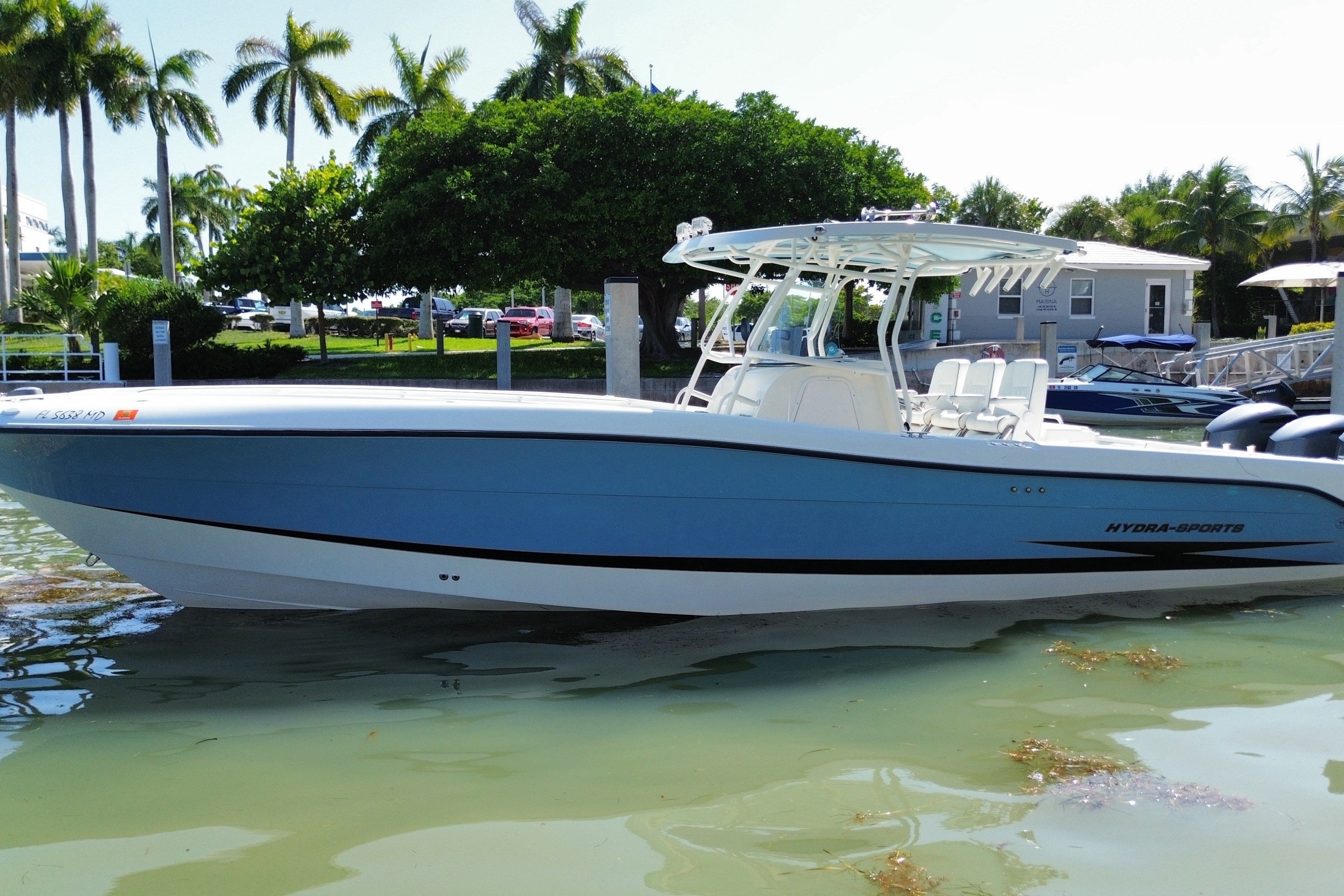 2004 Hydra-Sports Vector 3300 CC — Triple Yamaha 300s, Miami