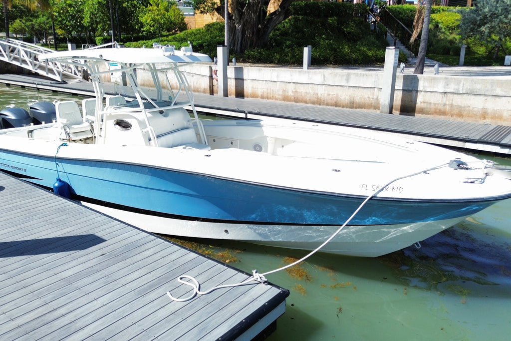 2004 Hydra-Sports Vector 3300 CC — Triple Yamaha 300s, Miami