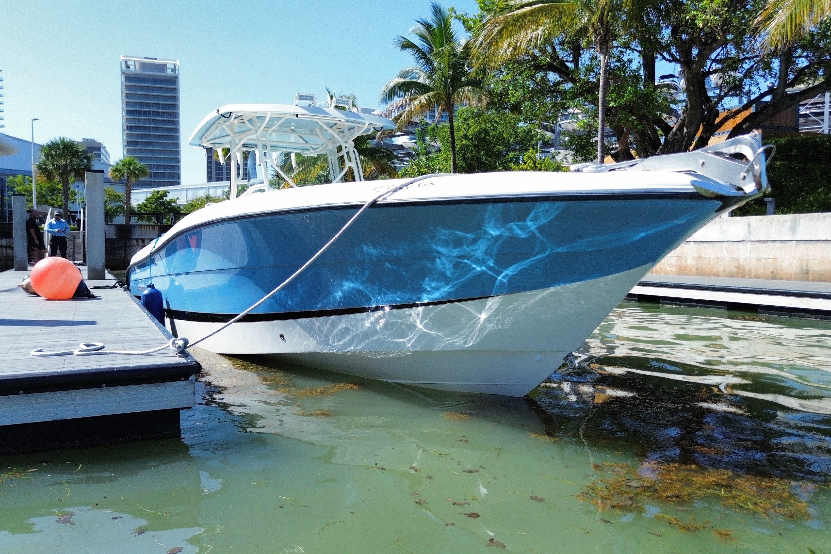 2004 Hydra-Sports Vector 3300 CC — Triple Yamaha 300s, Miami