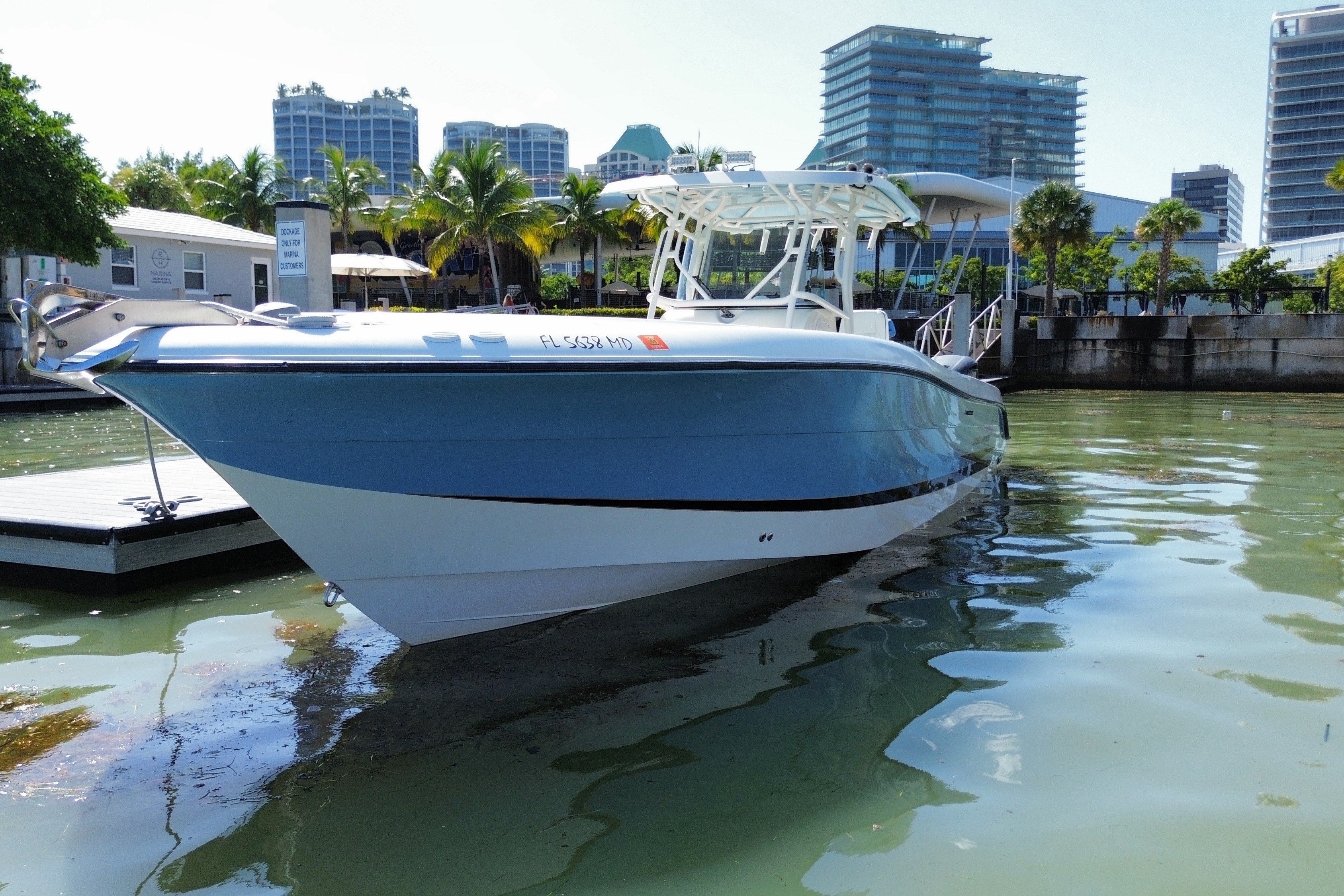 2004 Hydra-Sports Vector 3300 CC — Triple Yamaha 300s, Miami