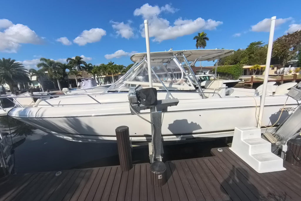 2005 Intrepid 348 Walkaround — Twin Suzuki 300s, Pompano Beach