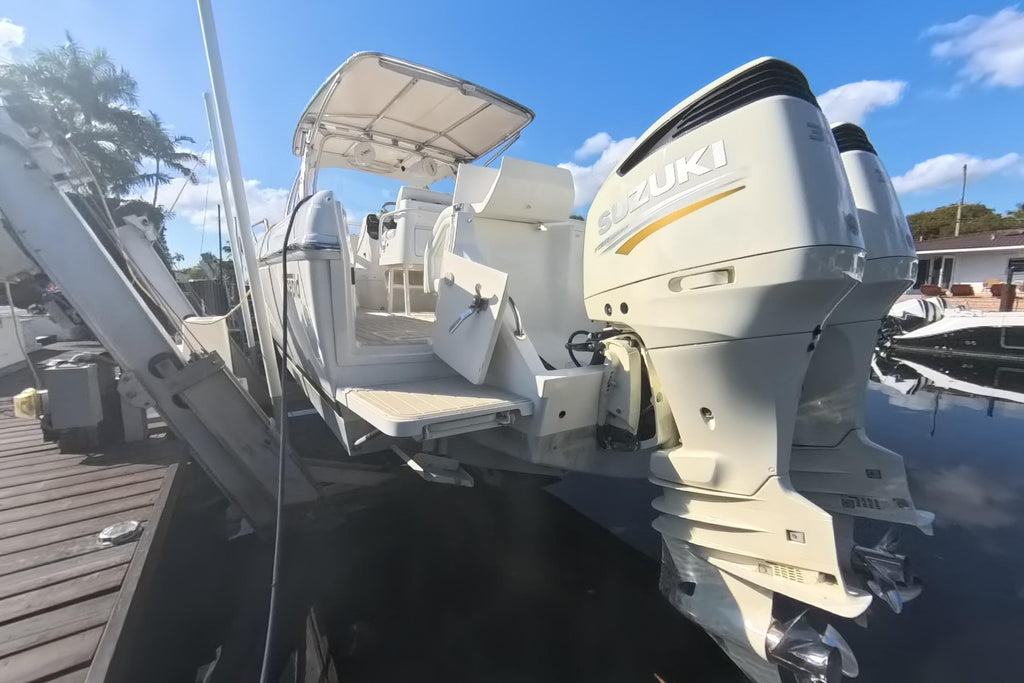 2005 Intrepid 348 Walkaround — Twin Suzuki 300s, Pompano Beach