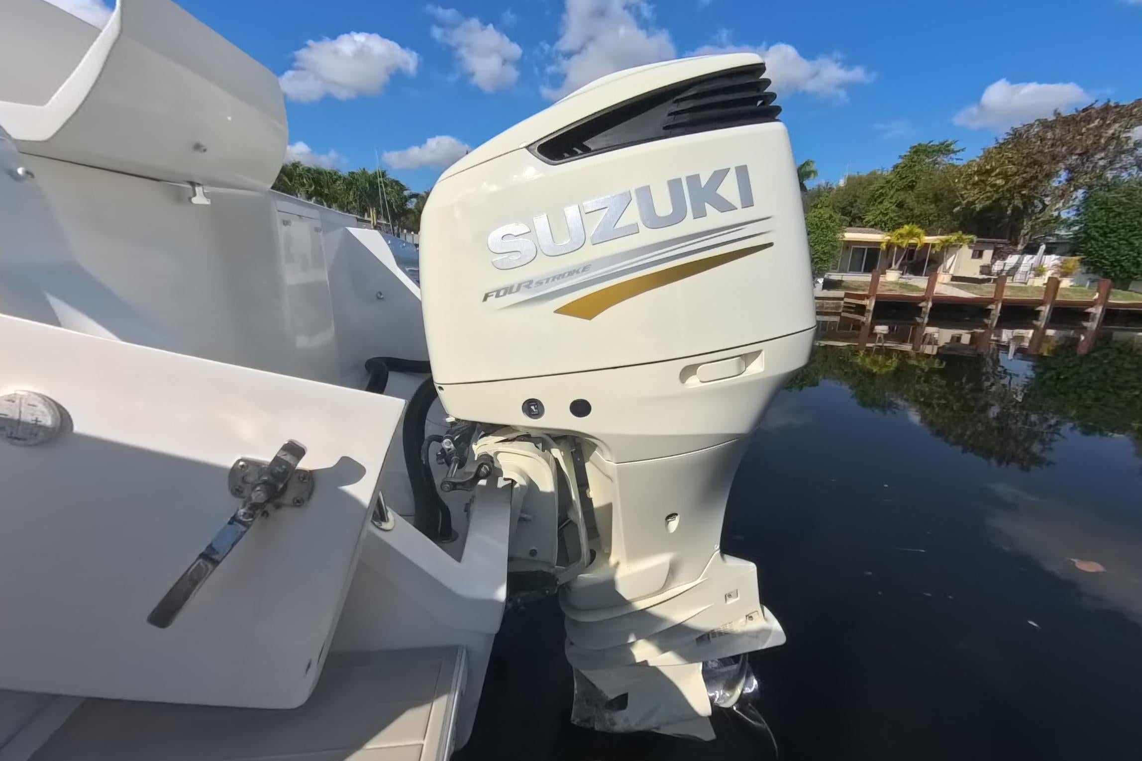 2005 Intrepid 348 Walkaround — Twin Suzuki 300s, Pompano Beach