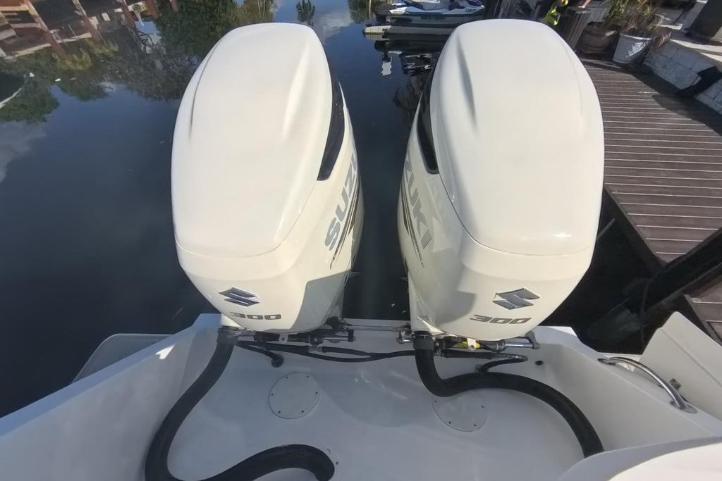 2005 Intrepid 348 Walkaround — Twin Suzuki 300s, Pompano Beach