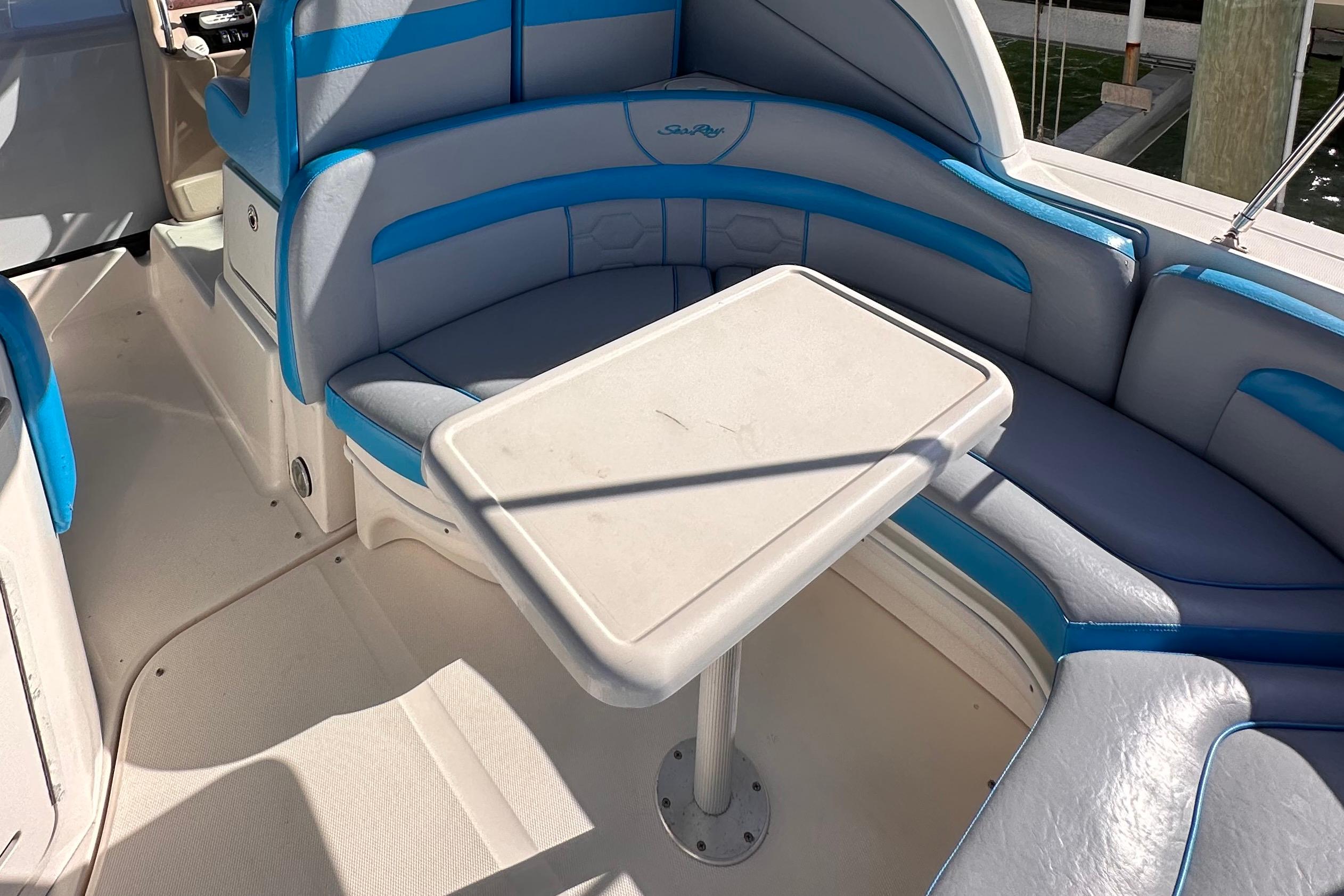 2005 Sea Ray Sundancer 320 (Miami)