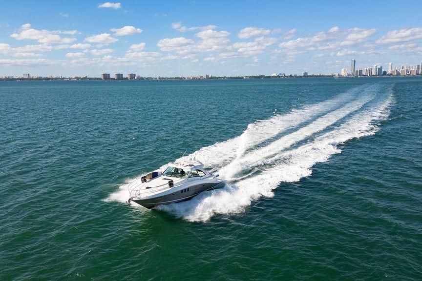 2005 Sea Ray 48 Sundancer — Twin Diesel 1080hp, Miami