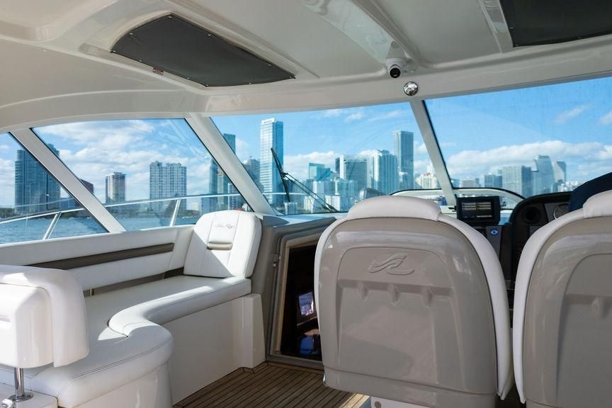 2005 Sea Ray 48 Sundancer — Twin Diesel 1080hp, Miami