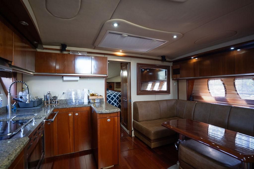 2005 Sea Ray 48 Sundancer — Twin Diesel 1080hp, Miami