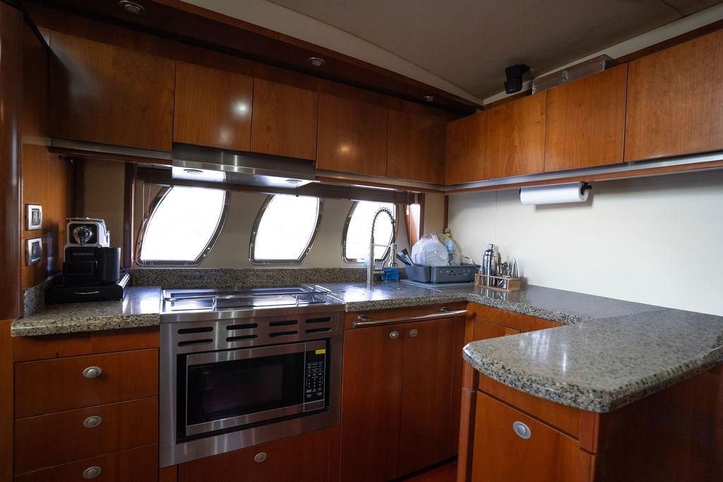 2005 Sea Ray 48 Sundancer — Twin Diesel 1080hp, Miami