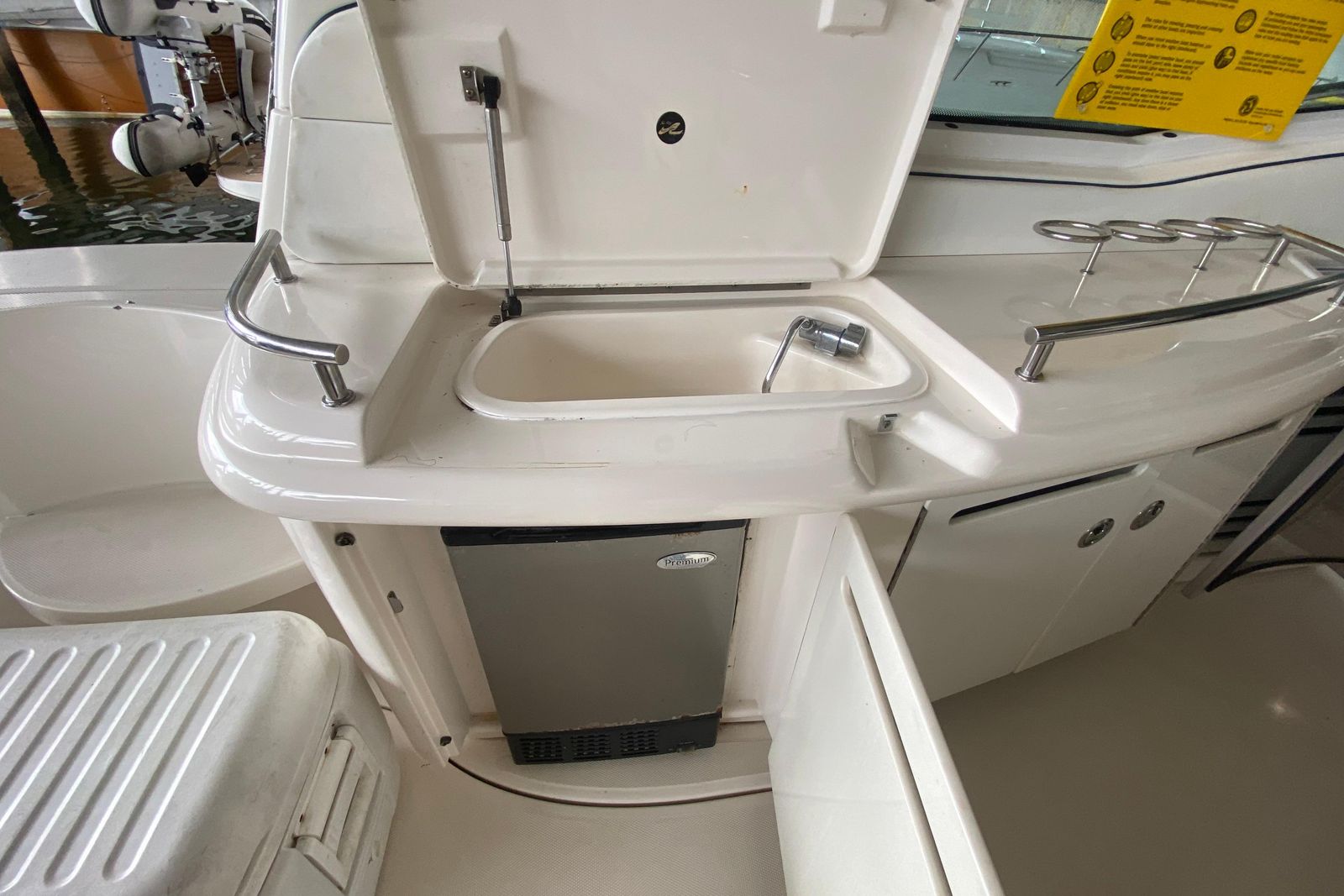 2005 Sea Ray 500 Sundancer