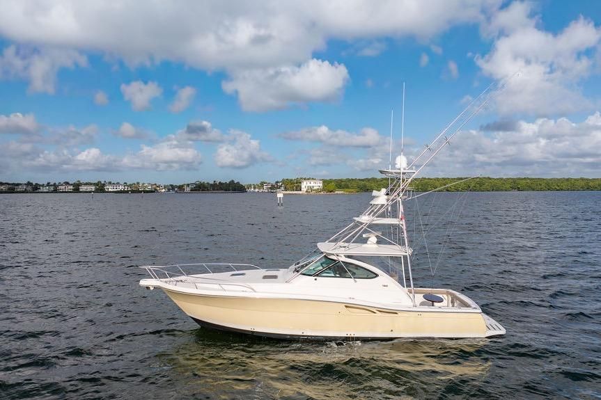 2005 Tiara Yachts 4200 Open — Twin Cummins Diesel, Coral Gables