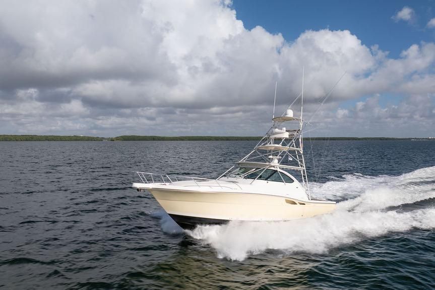 2005 Tiara Yachts 4200 Open — Twin Cummins Diesel, Coral Gables