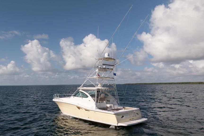 2005 Tiara Yachts 4200 Open — Twin Cummins Diesel, Coral Gables