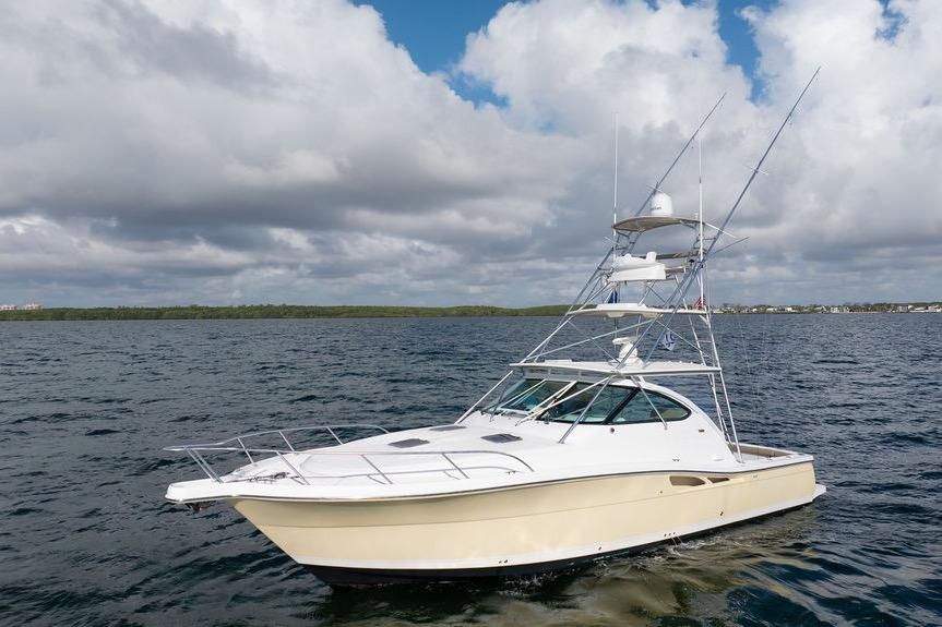 2005 Tiara Yachts 4200 Open — Twin Cummins Diesel, Coral Gables