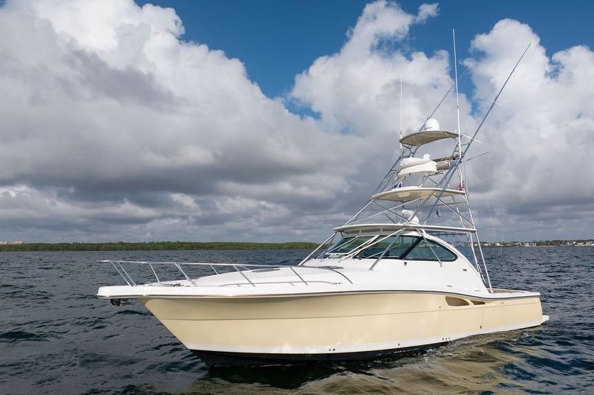 2005 Tiara Yachts 4200 Open — Twin Cummins Diesel, Coral Gables