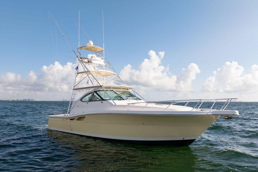 2005 Tiara Yachts 4200 Open — Twin Cummins Diesel, Coral Gables
