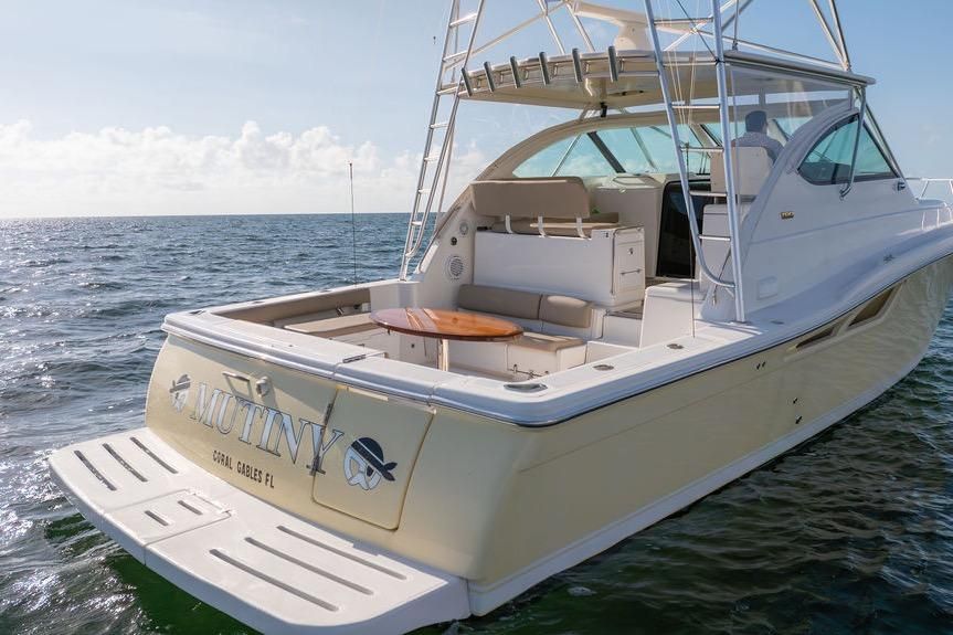 2005 Tiara Yachts 4200 Open — Twin Cummins Diesel, Coral Gables