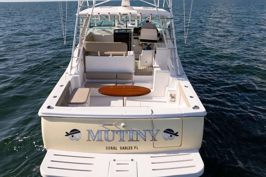 2005 Tiara Yachts 4200 Open — Twin Cummins Diesel, Coral Gables