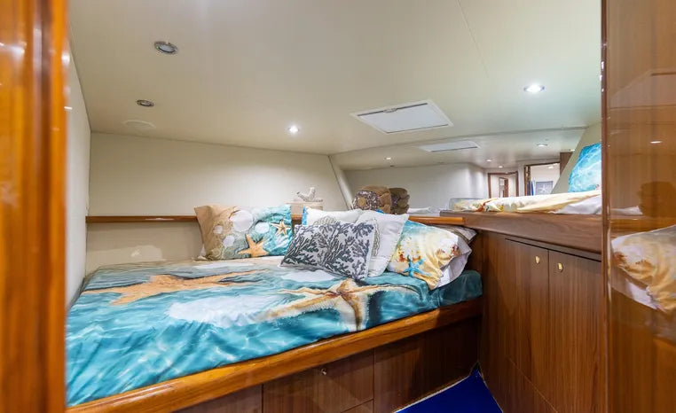 2005 Viking 61 Enclosed Bridge — Twin MTU Diesels, West Palm Beach