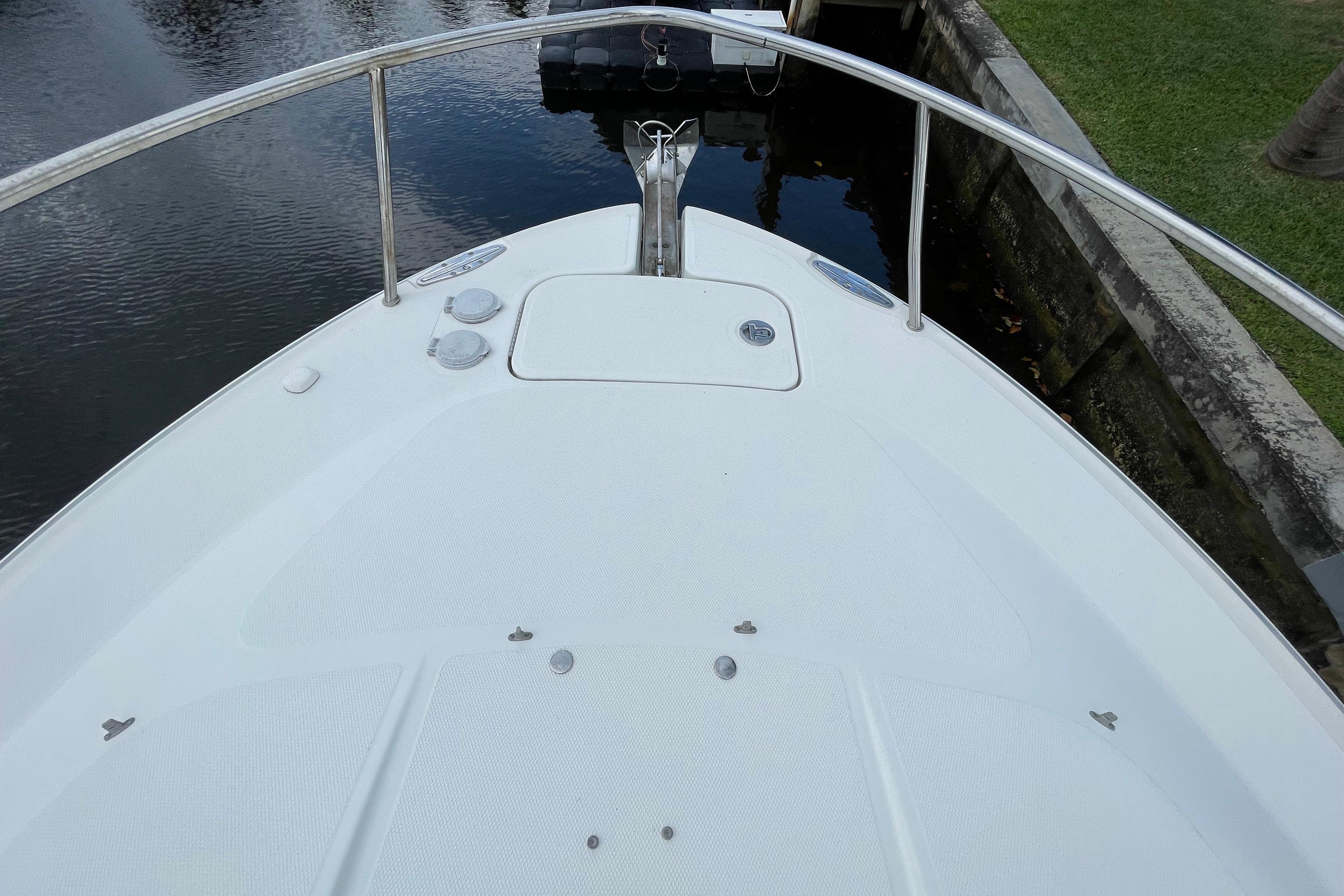 2008 Hydra-Sports Vector 2900 VX