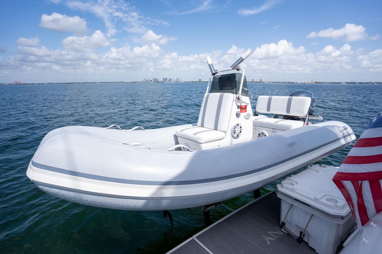 2006 Sea Ray 455 Sedan Bridge — Twin Cummins 500hp Diesels, Miami
