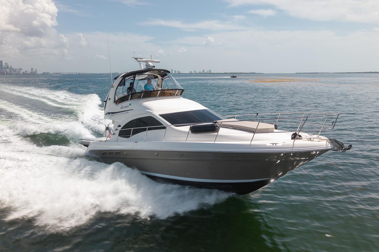 2006 Sea Ray 455 Sedan Bridge — Twin Cummins 500hp Diesels, Miami