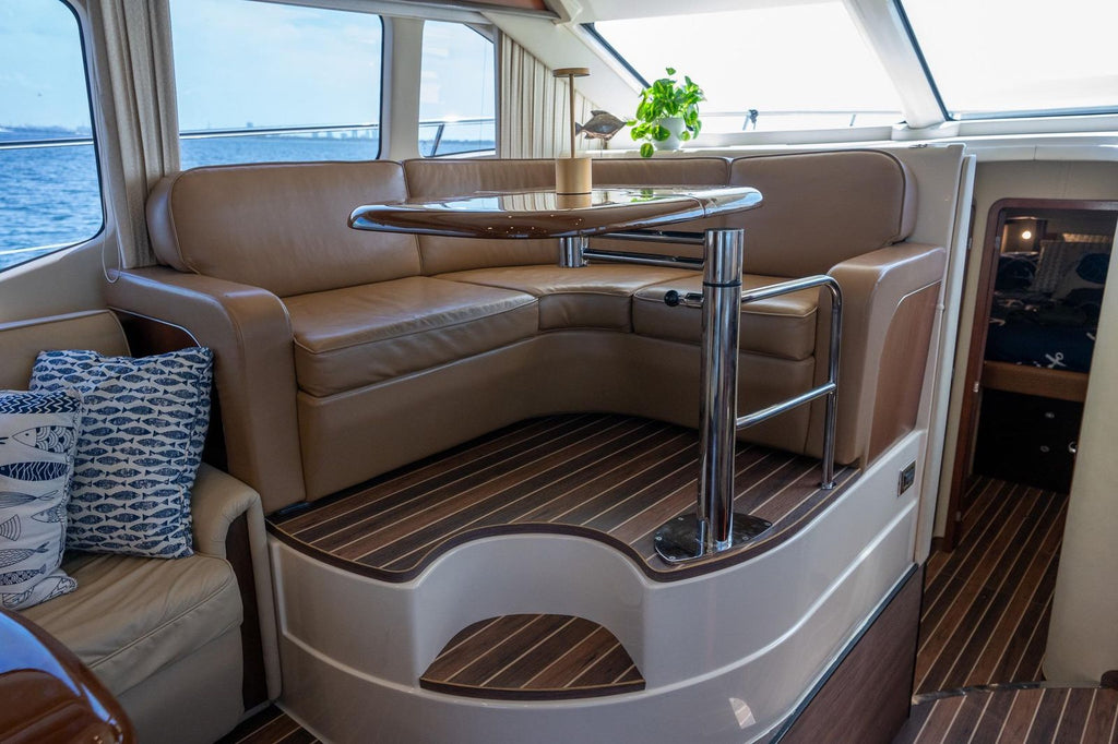 2006 Sea Ray 455 Sedan Bridge — Twin Cummins 500hp Diesels, Miami
