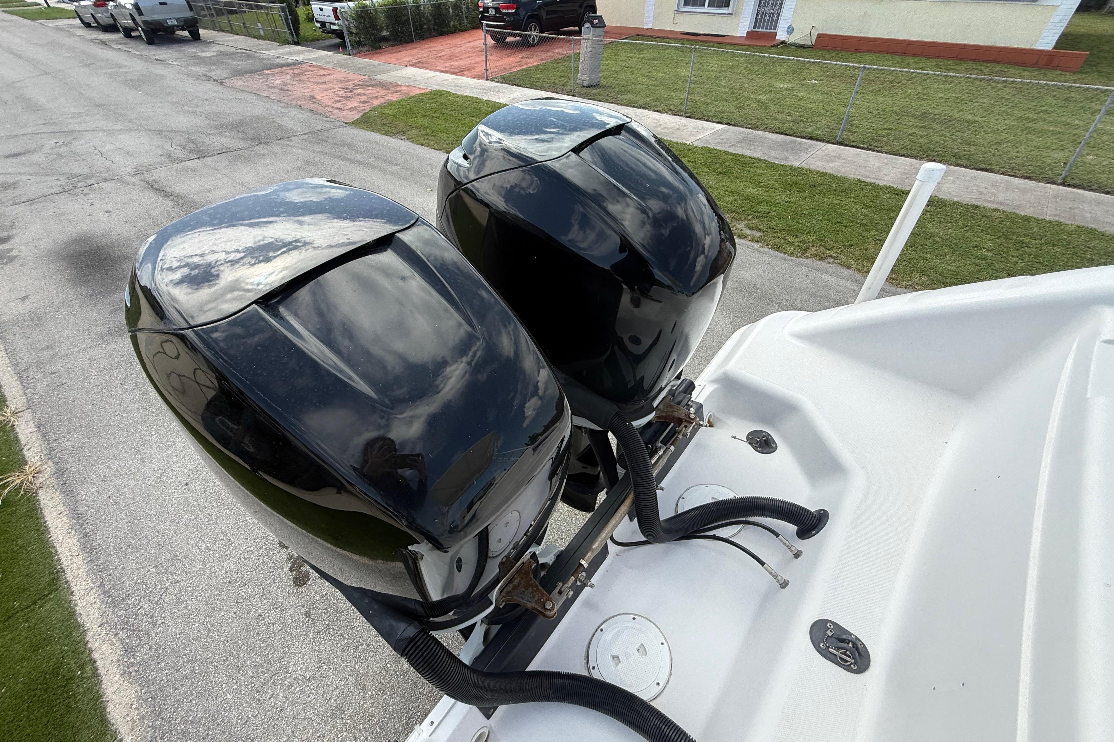 2006 Donzi 29 ZF Open
