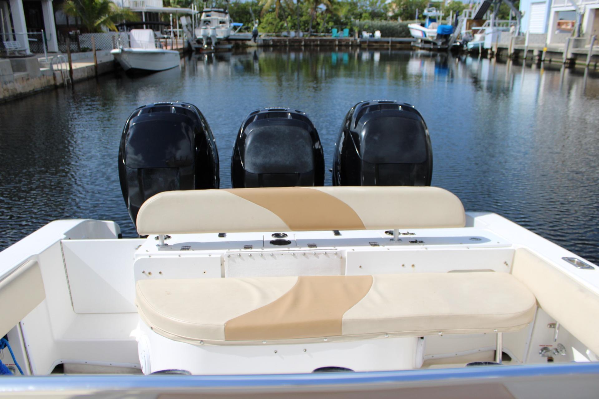 2007 Fountain 34 Center Console — Triple Mercury 300s, Miami