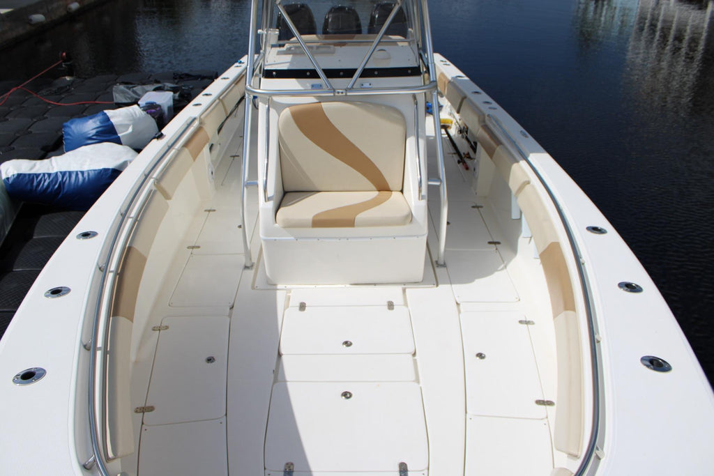 2007 Fountain 34 Center Console — Triple Mercury 300s, Miami