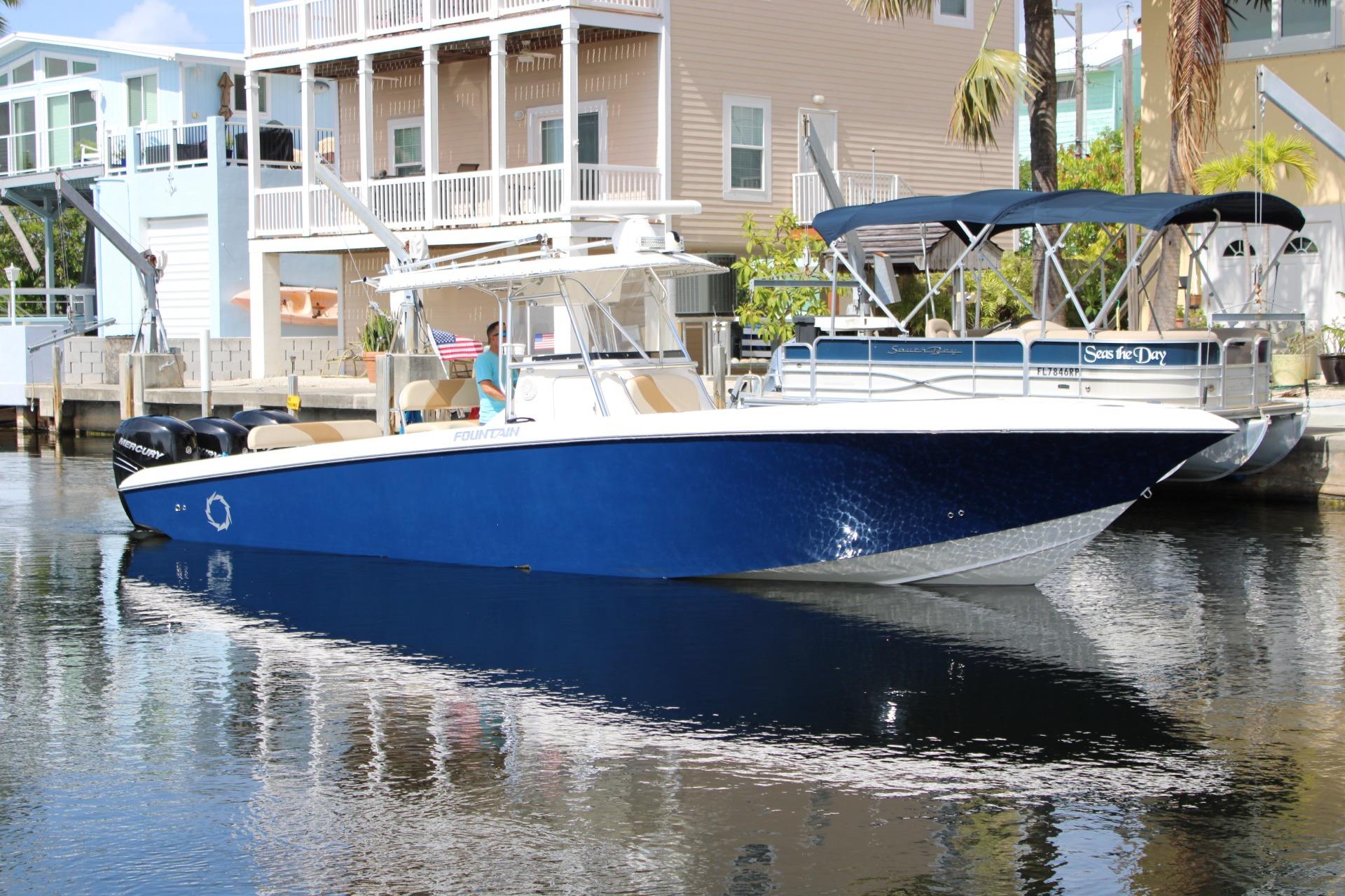 2007 Fountain 34 Center Console — Triple Mercury 300s, Miami