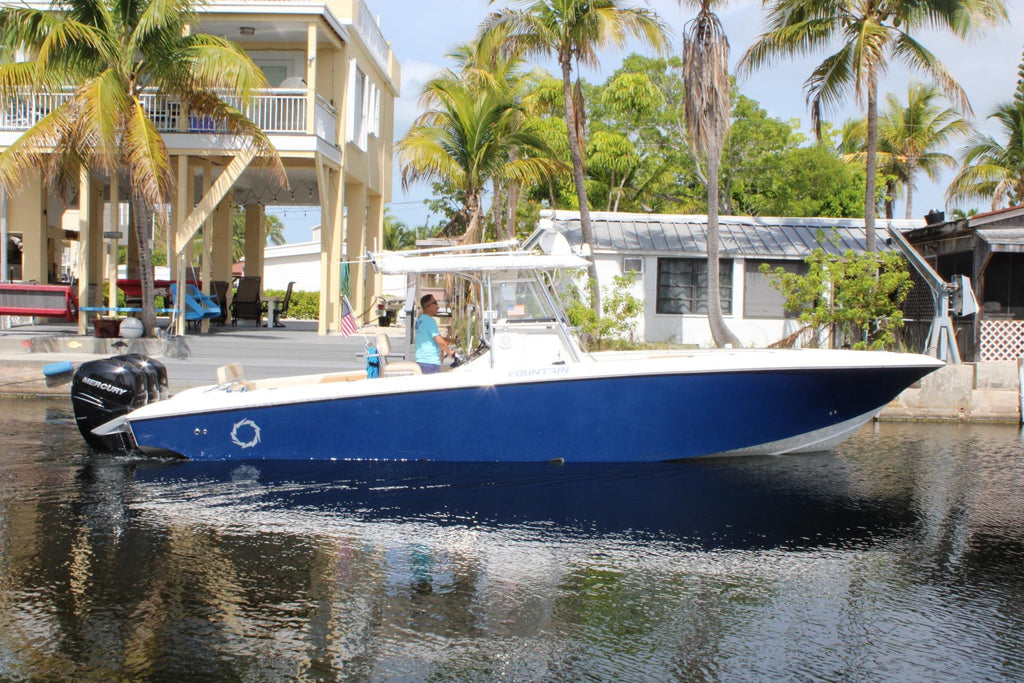 2007 Fountain 34 Center Console — Triple Mercury 300s, Miami