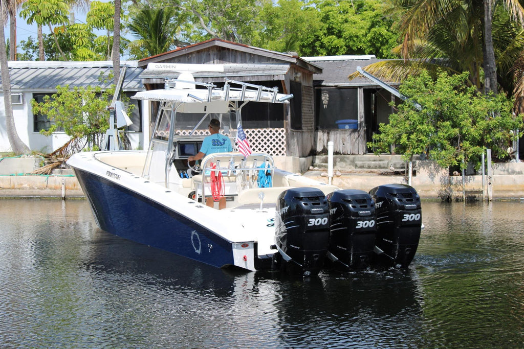 2007 Fountain 34 Center Console — Triple Mercury 300s, Miami
