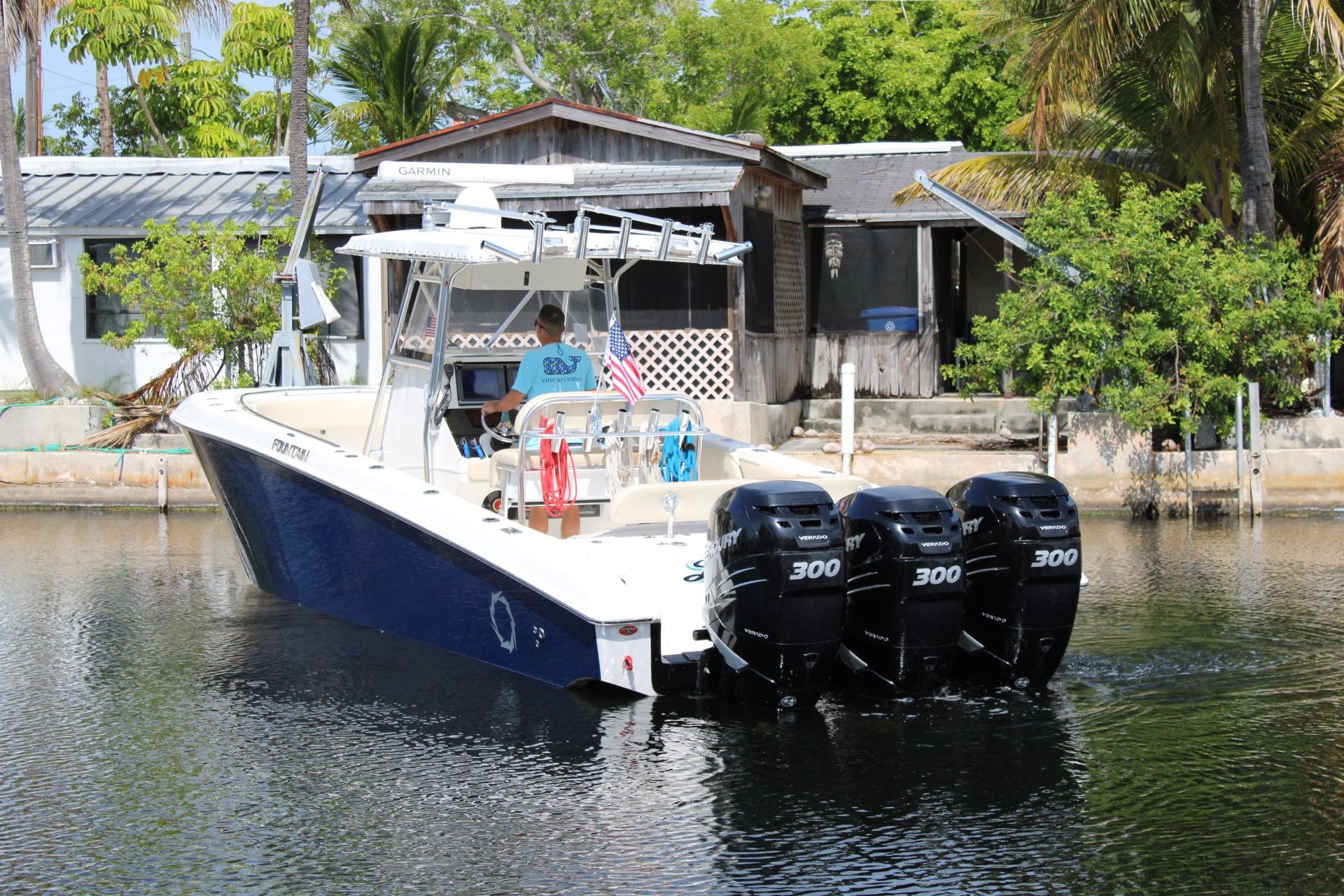2007 Fountain 34 Center Console — Triple Mercury 300s, Miami