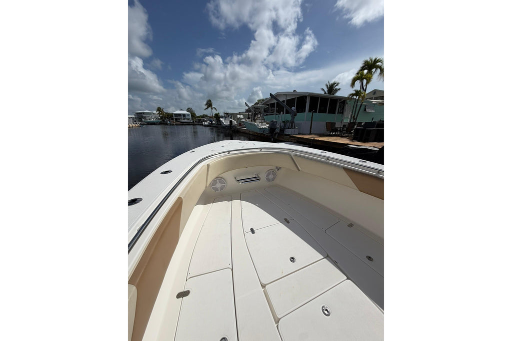 2007 Fountain 34 Center Console — Triple Mercury 300s, Miami